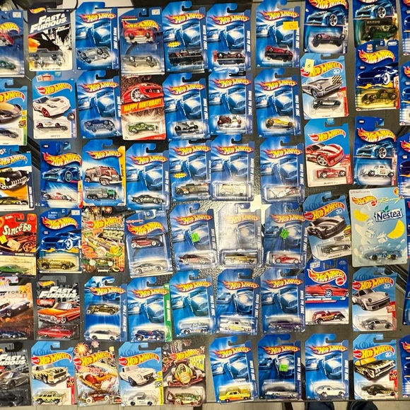 Mattel Hot Wheels Die-Cast Cars Huge Collection 110 Cars All New🔥